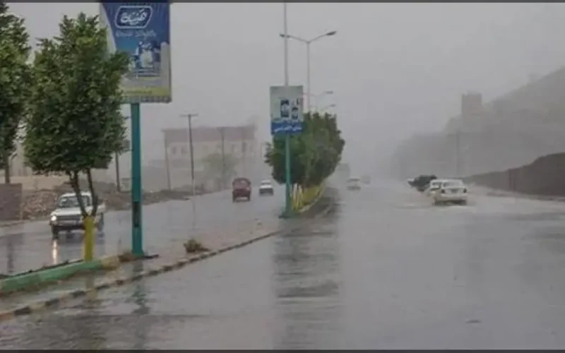 أرصاد اليمن تحذر من أمطار رعدية واضطراب بحري في عدة محافظات